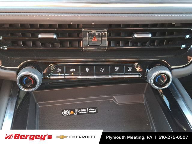 Certified 2025 Chevrolet Suburban LT AWD/4WD image 19