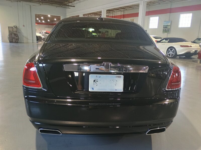 Used 2014 Rolls-Royce Ghost RWD image 4
