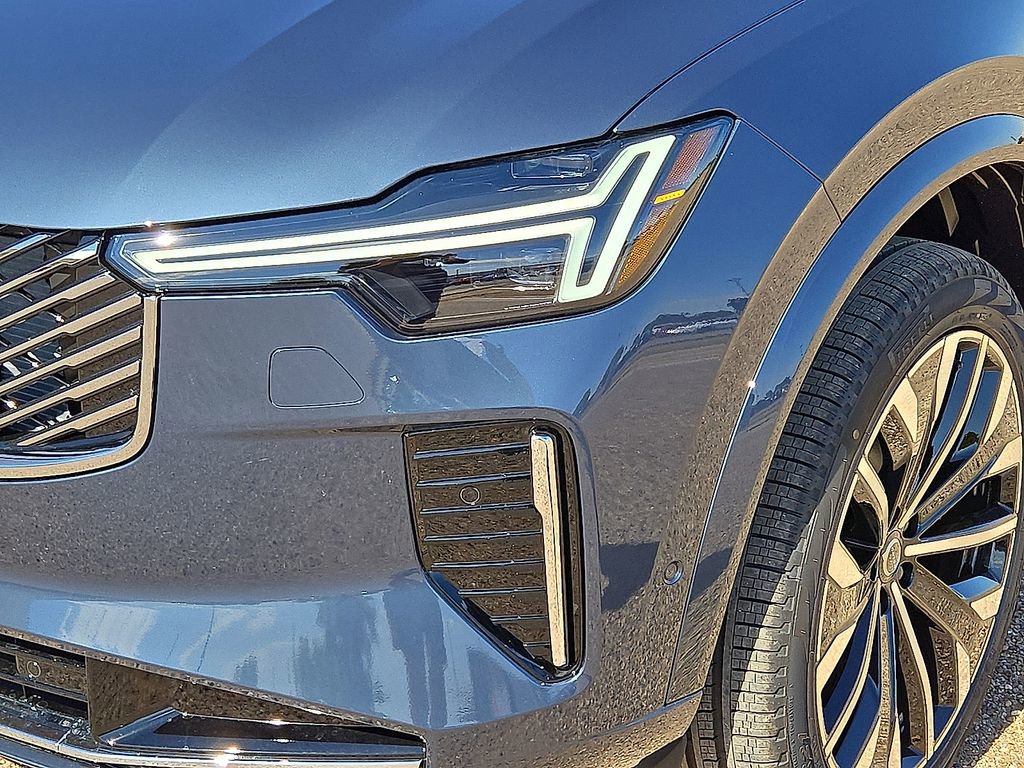 New 2026 Volvo XC90 B6 Plus w/ Protection Package Premier AWD/4WD image 9