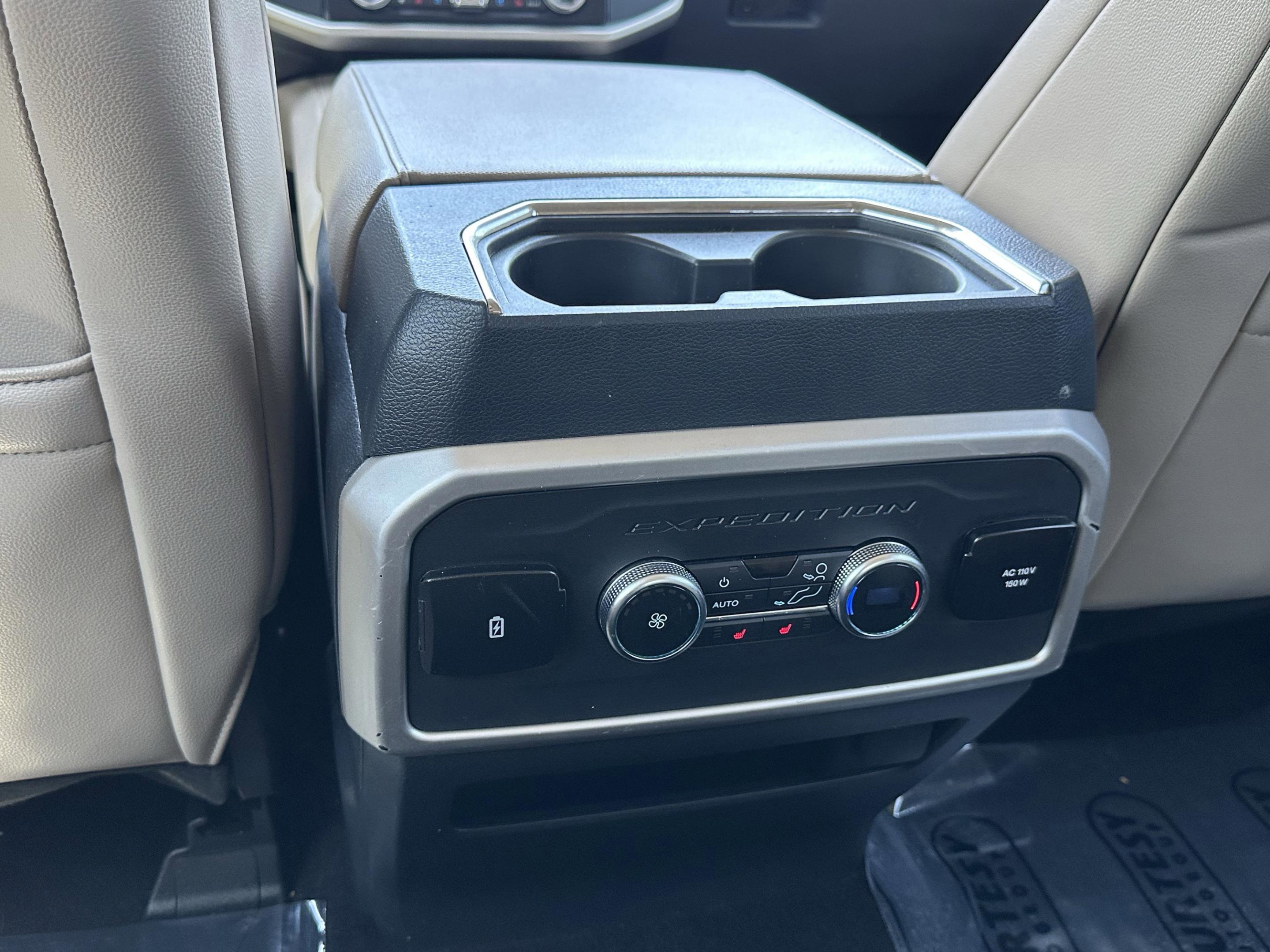 Used 2022 Ford Expedition Limited RWD image 15
