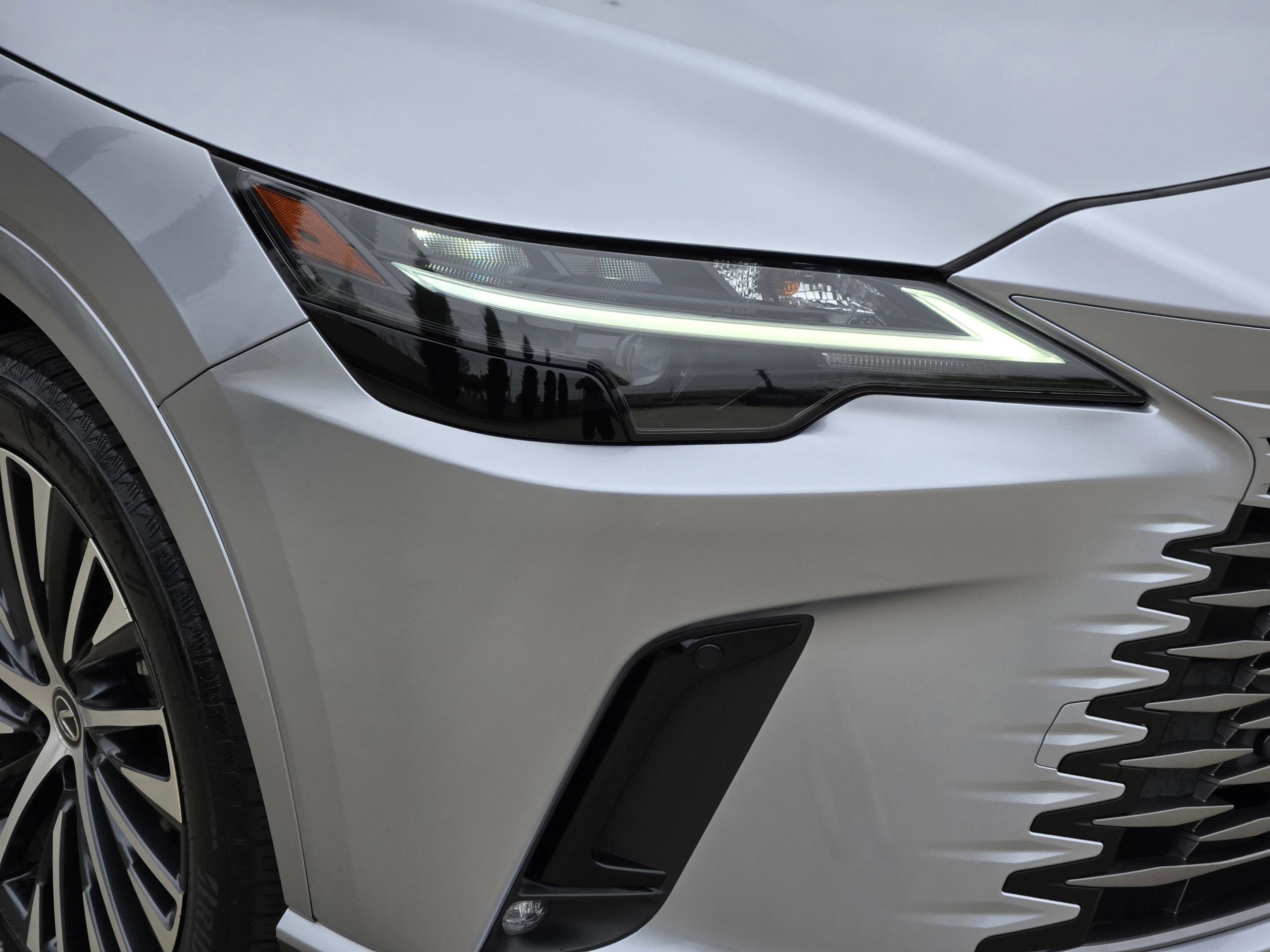 Certified 2023 Lexus RX 350 Premium Plus w/ Cold Area Package image 32