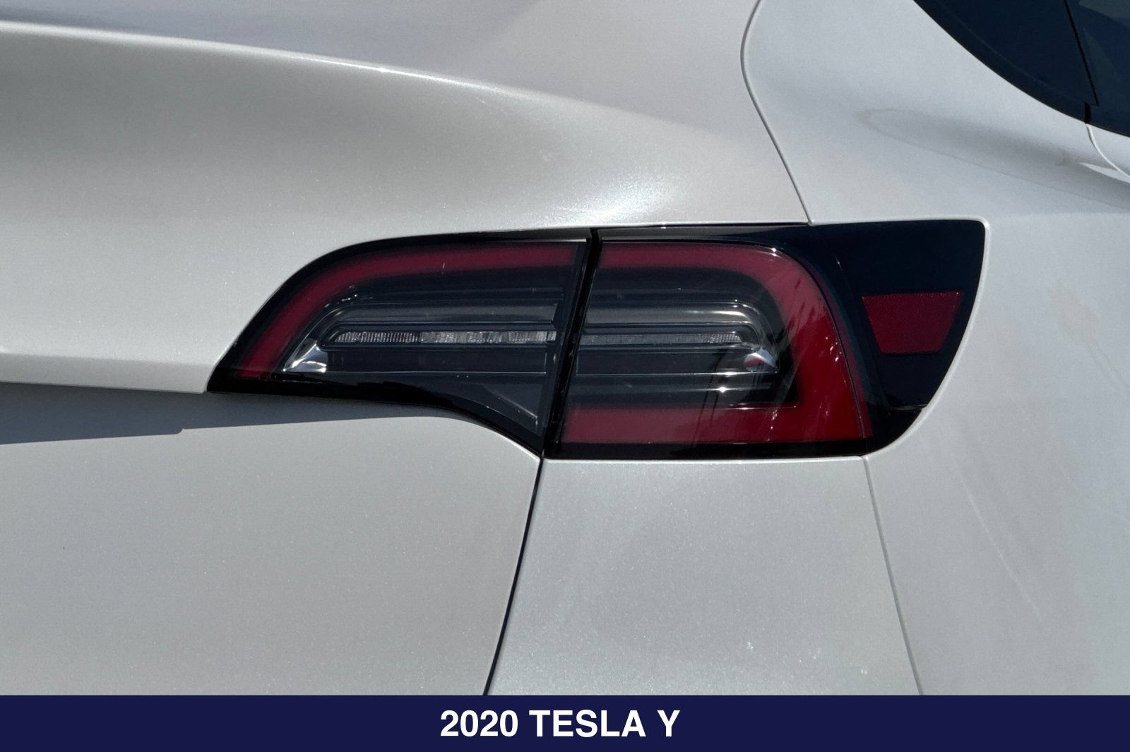 Used 2020 Tesla Model Y Long Range AWD/4WD image 28