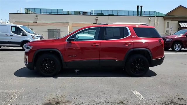 Certified 2023 GMC Acadia SLT image 5