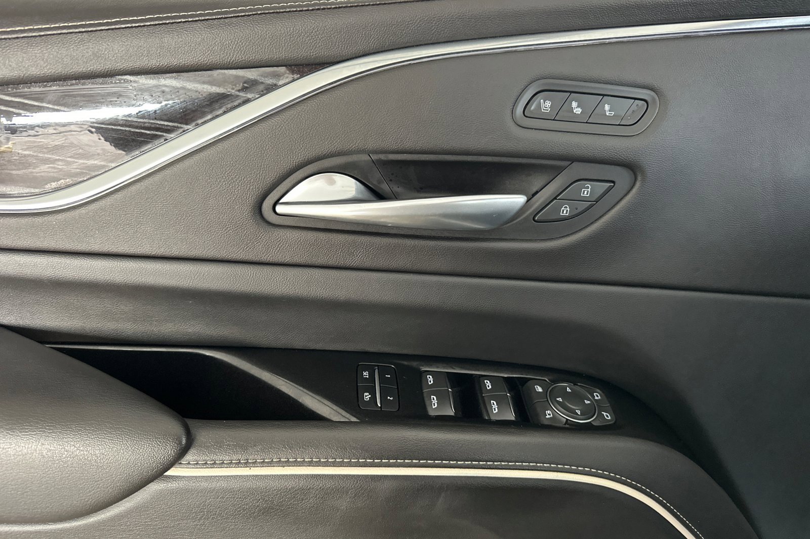 Used 2021 Cadillac Escalade Sport w/ Driver Assist Tech Package image 11