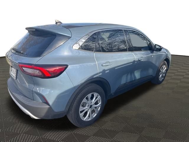 Used 2024 Ford Escape Active image 3