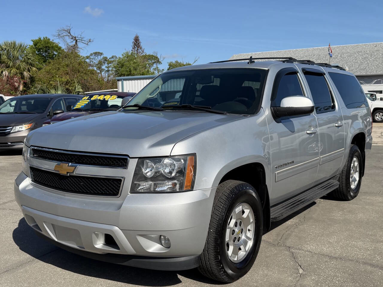 Used 2012 Chevrolet Suburban LS image 4