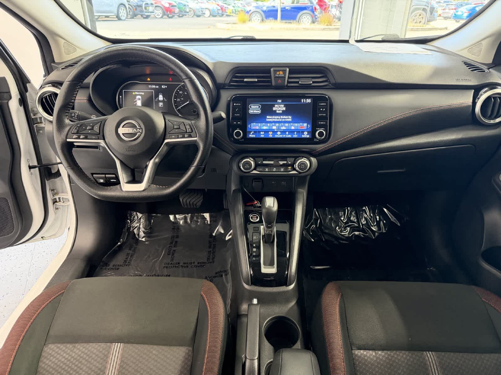 Used 2025 Nissan Versa SR FWD image 13
