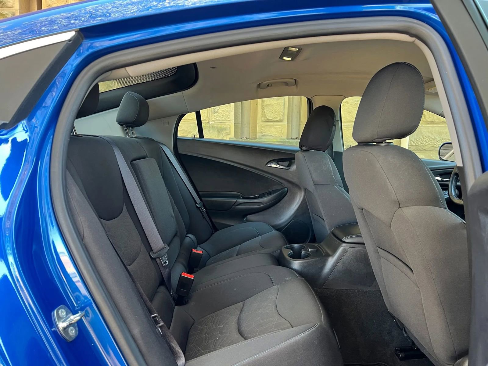 Used 2017 Chevrolet Volt LT w/ Comfort Package image 31