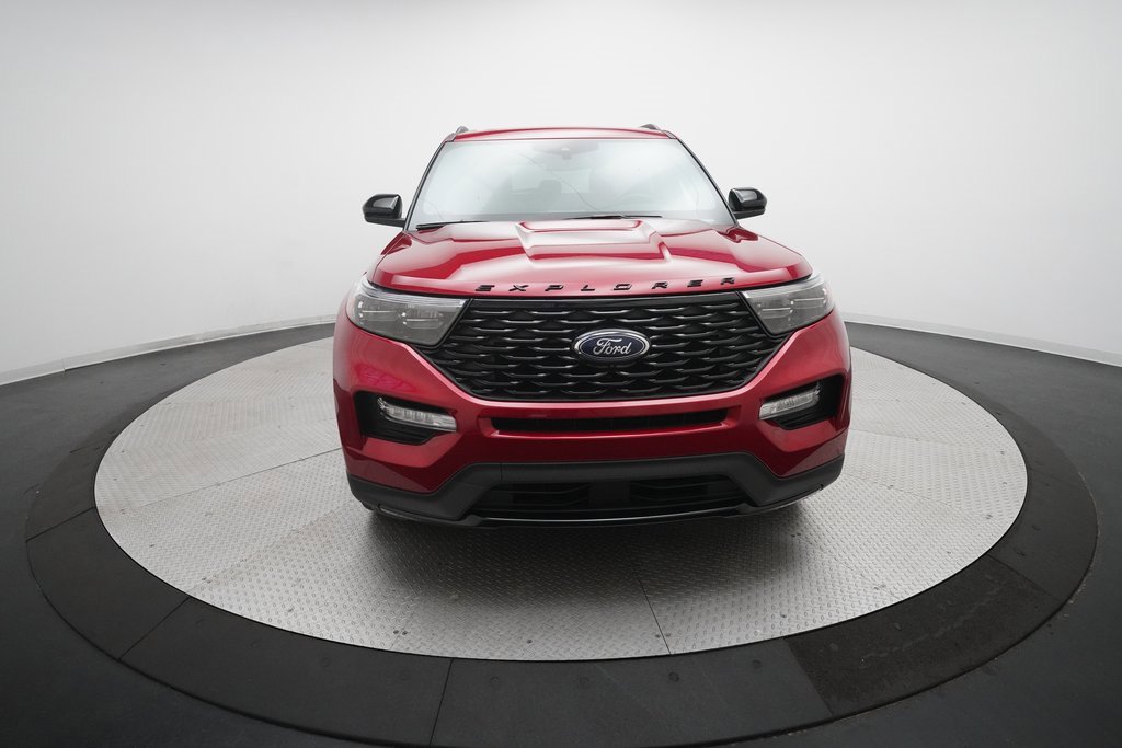 Used 2023 Ford Explorer ST-Line w/ Class IV Trailer Tow Package image 11