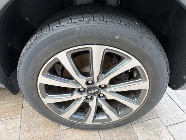 Certified 2019 Lincoln MKC Reserve w/ MKC Technology Package image 33