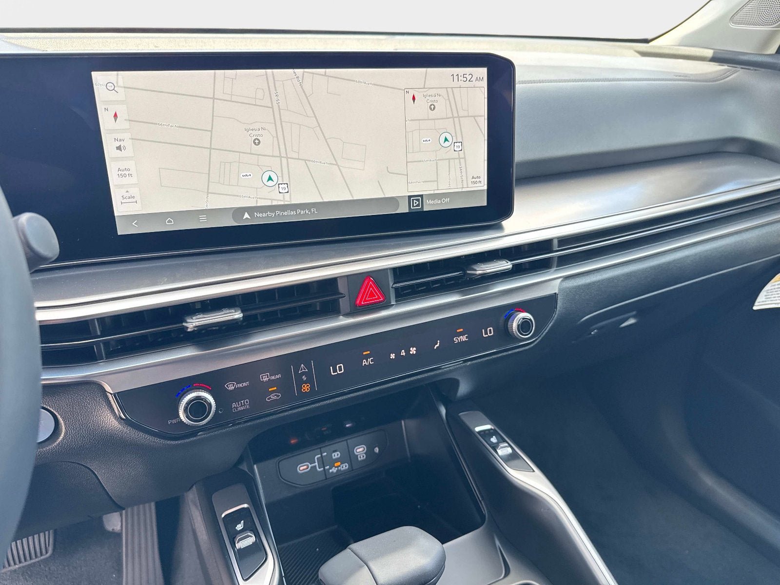 New 2026 Kia Sorento EX FWD image 17