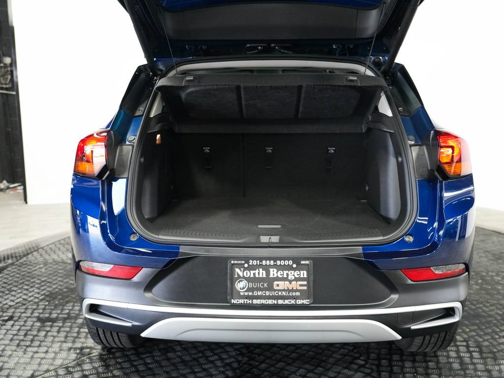 Used 2023 Buick Encore GX Select AWD/4WD image 38