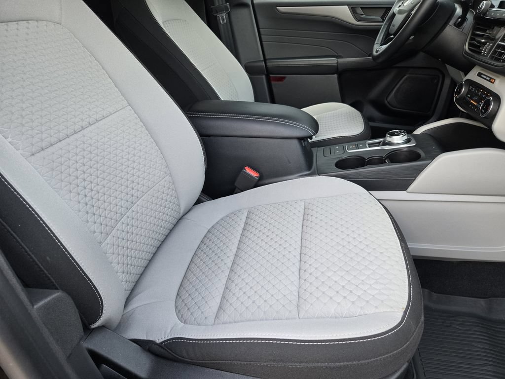 Used 2023 Ford Escape Active AWD/4WD image 11