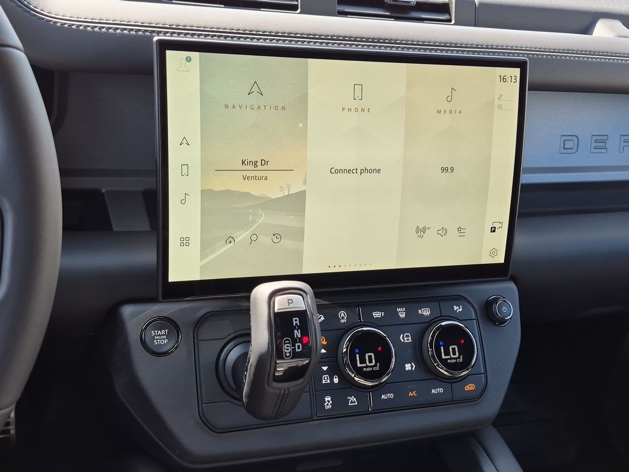New 2026 Land Rover Defender 110 OCTA AWD/4WD image 15