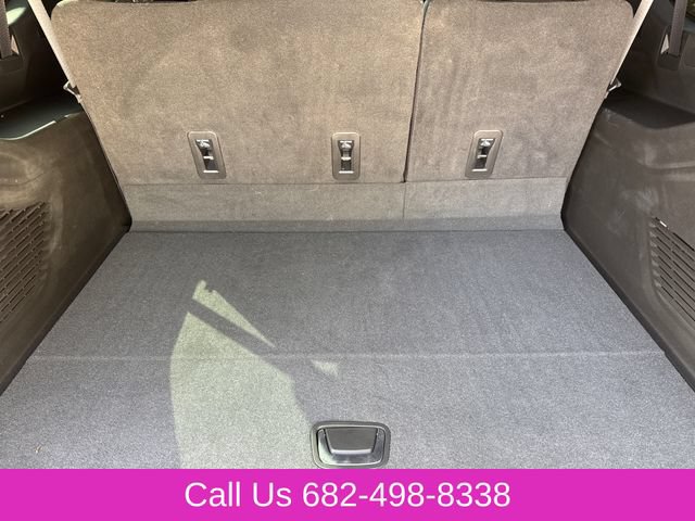 Used 2022 Chevrolet Suburban High Country AWD/4WD image 11