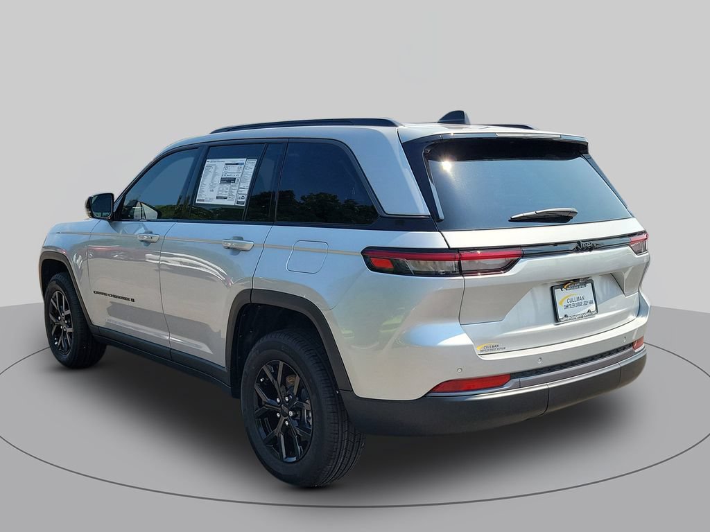 New 2026 Jeep Grand Cherokee Altitude RWD image 5