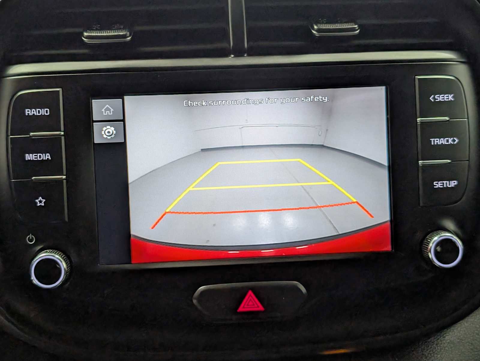 Used 2023 Kia Soul LX w/ LX Technology Package image 25