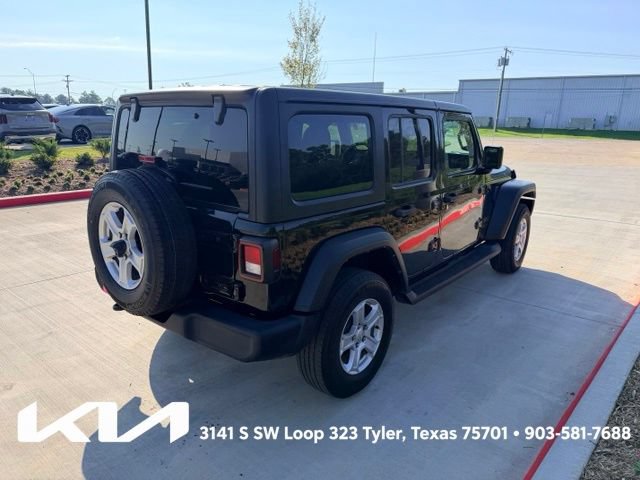 Used 2022 Jeep Wrangler Unlimited Sport AWD/4WD image 9