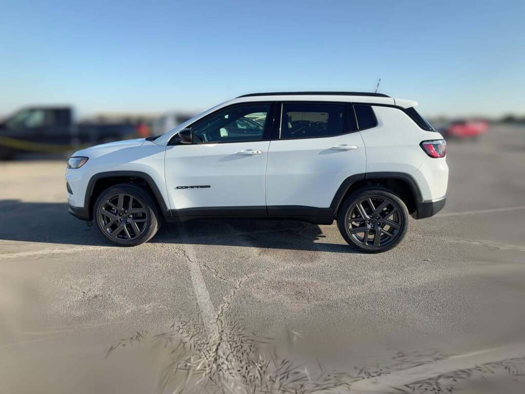New 2026 Jeep Compass Latitude image 6