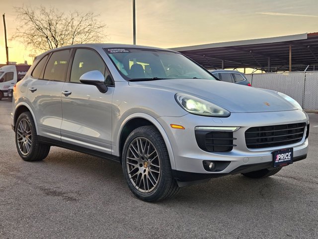 Used 2017 Porsche Cayenne Platinum Edition AWD/4WD image 3
