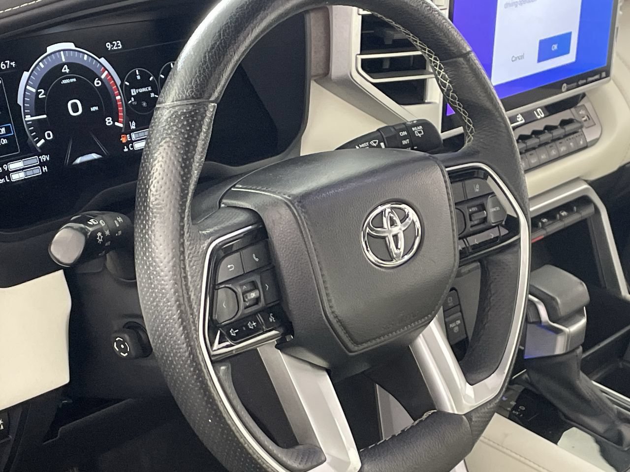 Used 2023 Toyota Sequoia Capstone AWD/4WD image 14