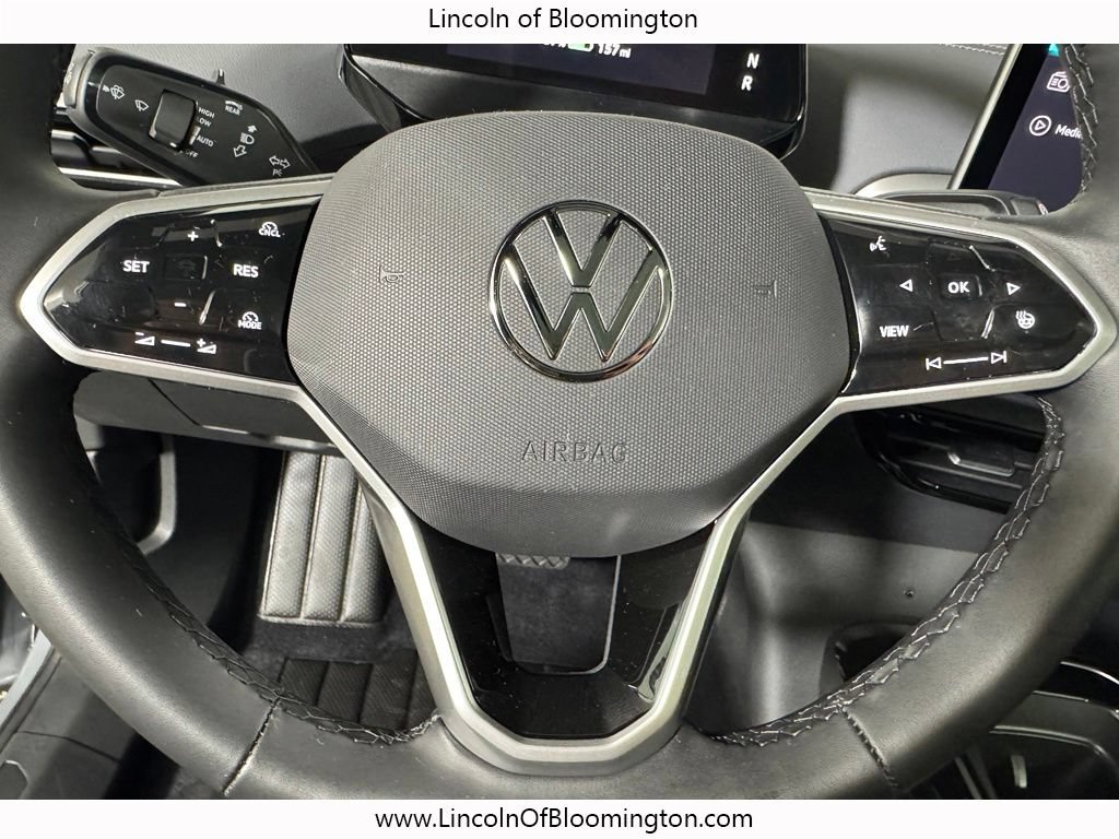 Used 2025 Volkswagen ID.4 Pro S AWD/4WD image 18