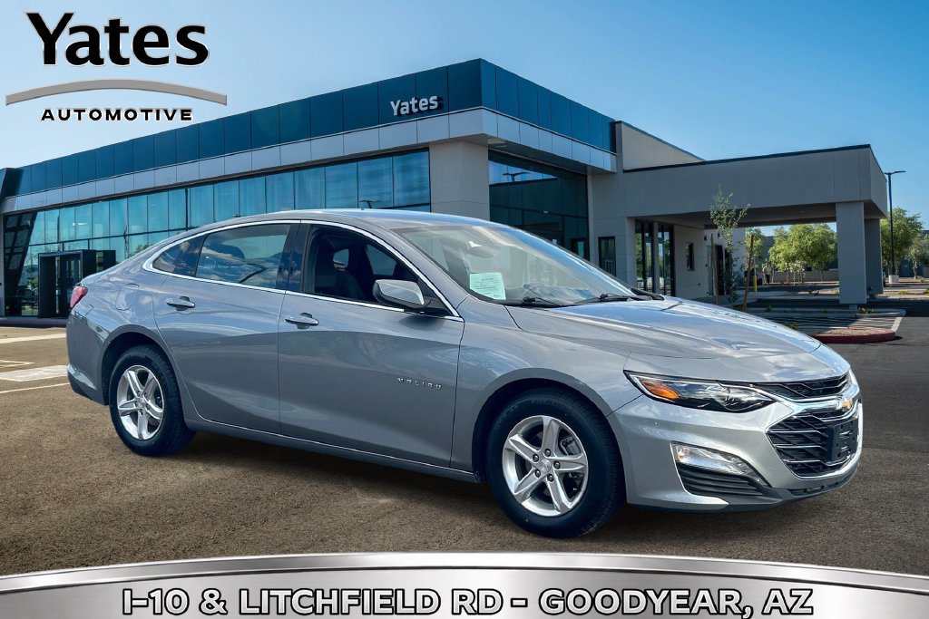 Used 2024 Chevrolet Malibu LT FWD image 1