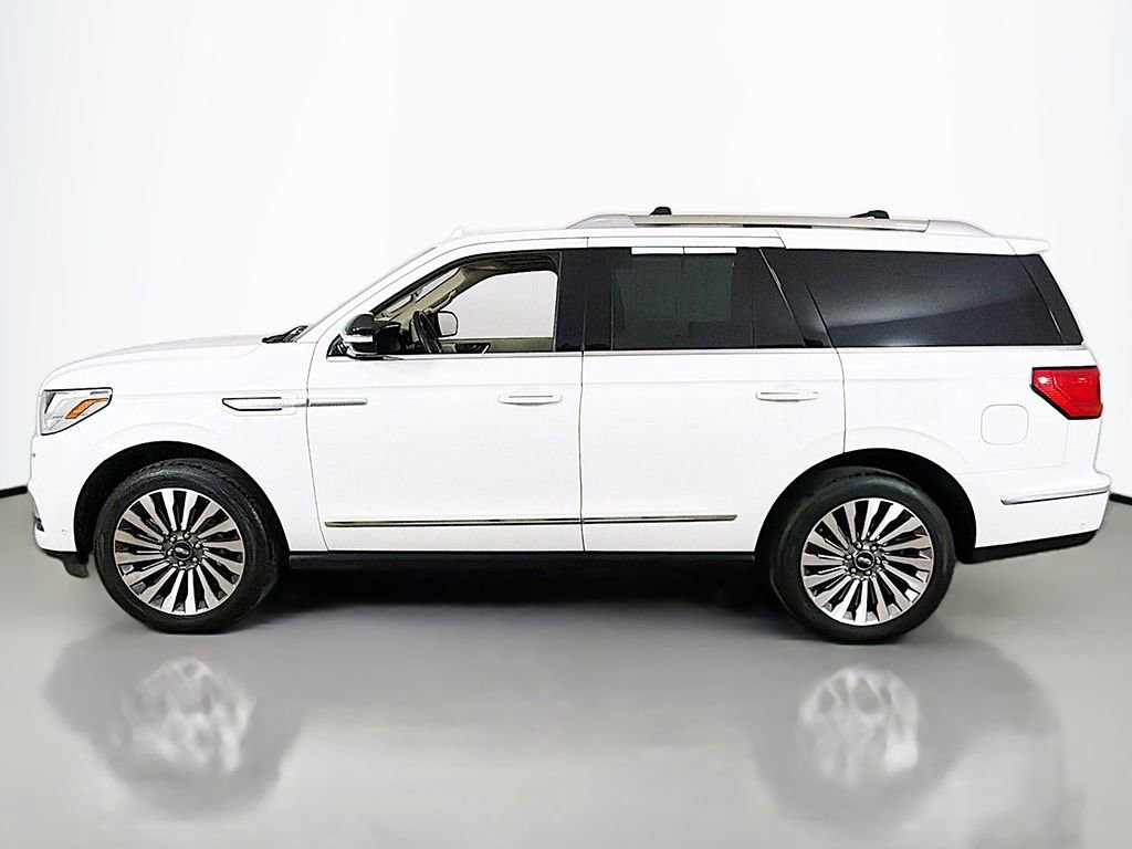 Used 2021 Lincoln Navigator Reserve w/ Luxury Package image 16
