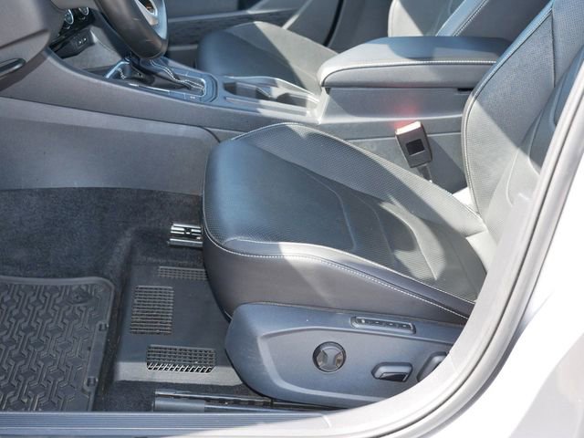 Certified 2022 Volkswagen Jetta SEL image 14