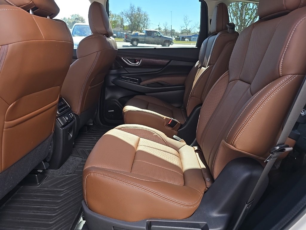 Certified 2025 Subaru Ascent Touring w/ Popular Package #2 image 9
