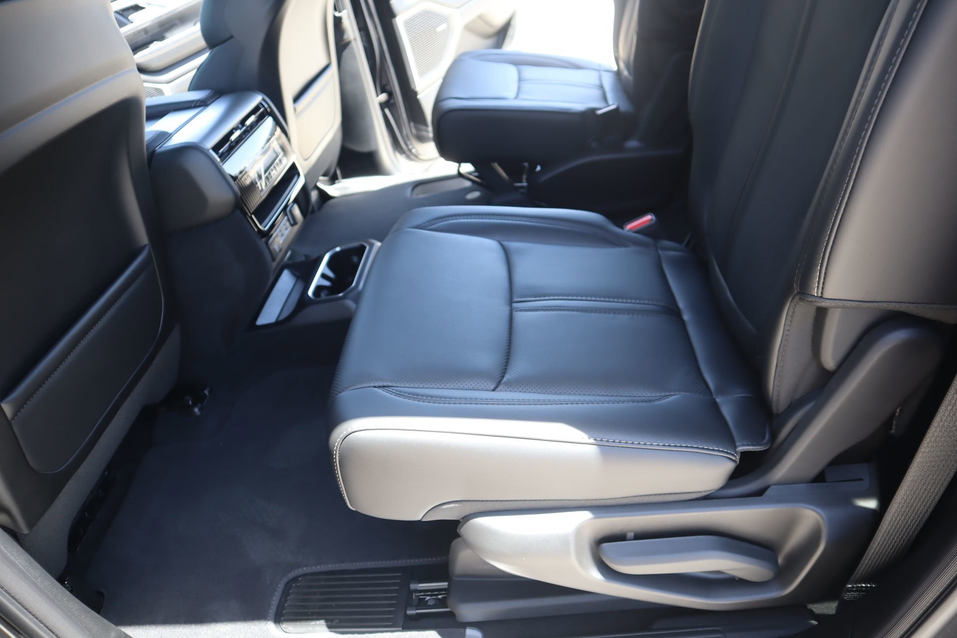New 2026 Jeep Grand Wagoneer 4WD image 13