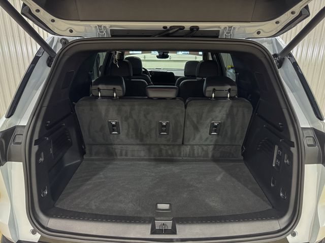 Used 2026 Chevrolet Traverse RS AWD/4WD image 21