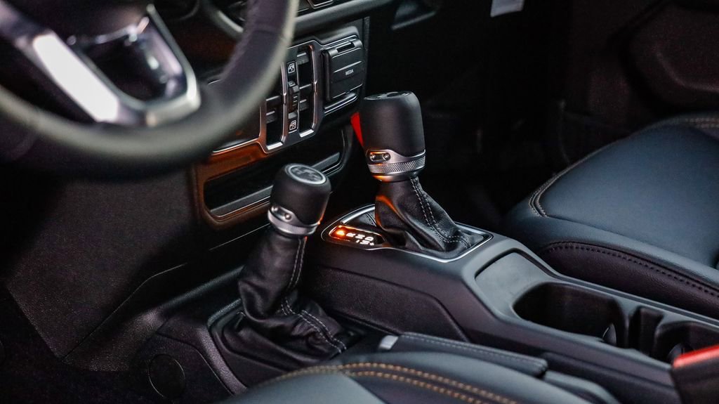 New 2025 Jeep Wrangler Sahara image 21