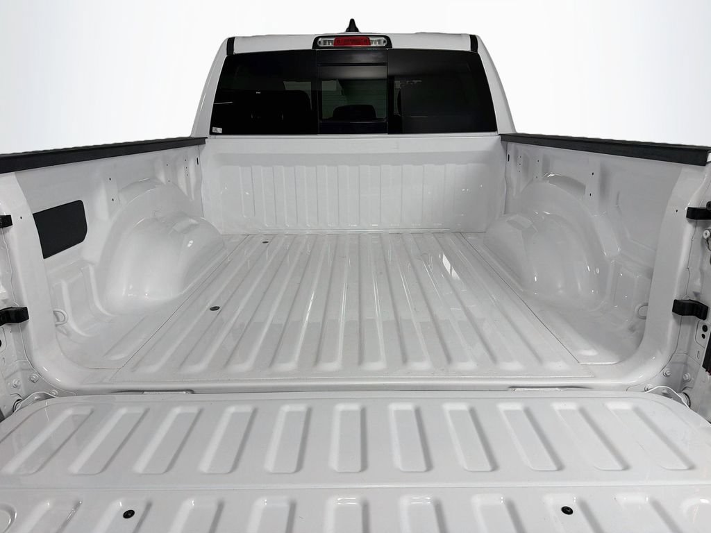 Used 2025 RAM 1500 Big Horn AWD/4WD image 24