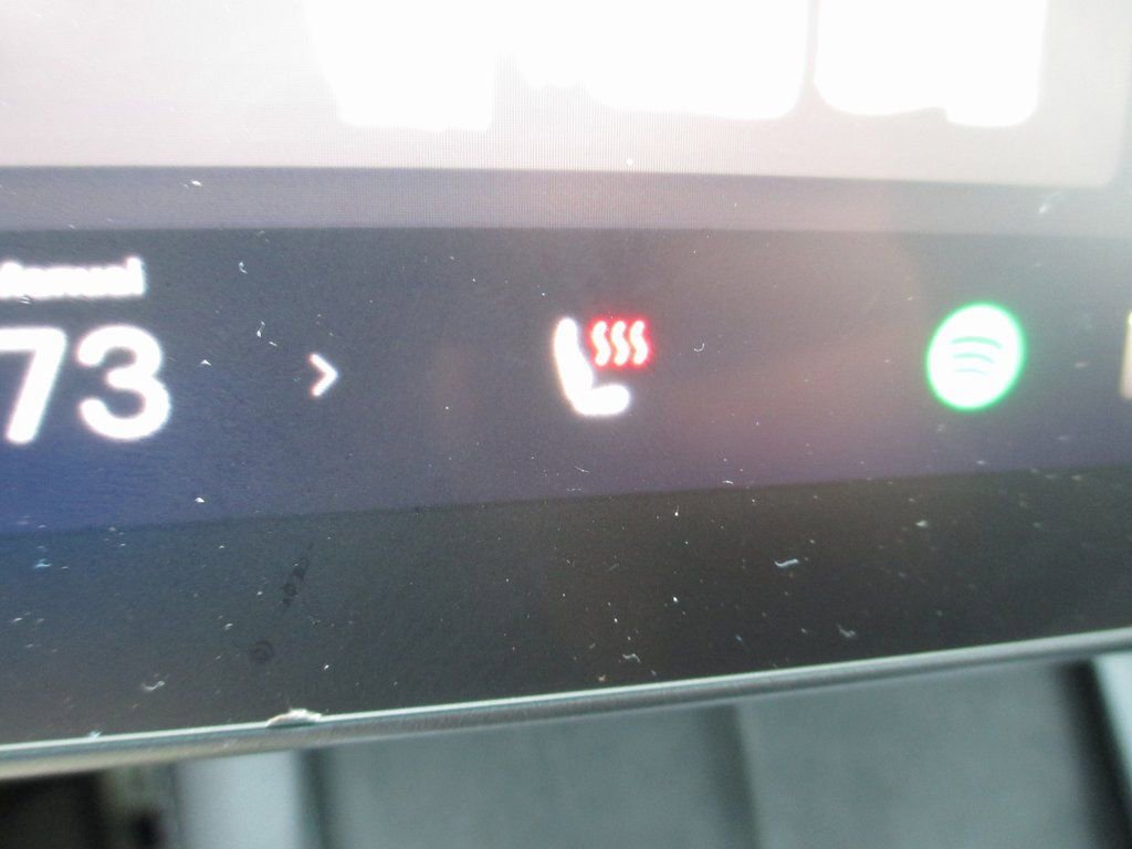 Used 2022 Tesla Model Y Performance image 14