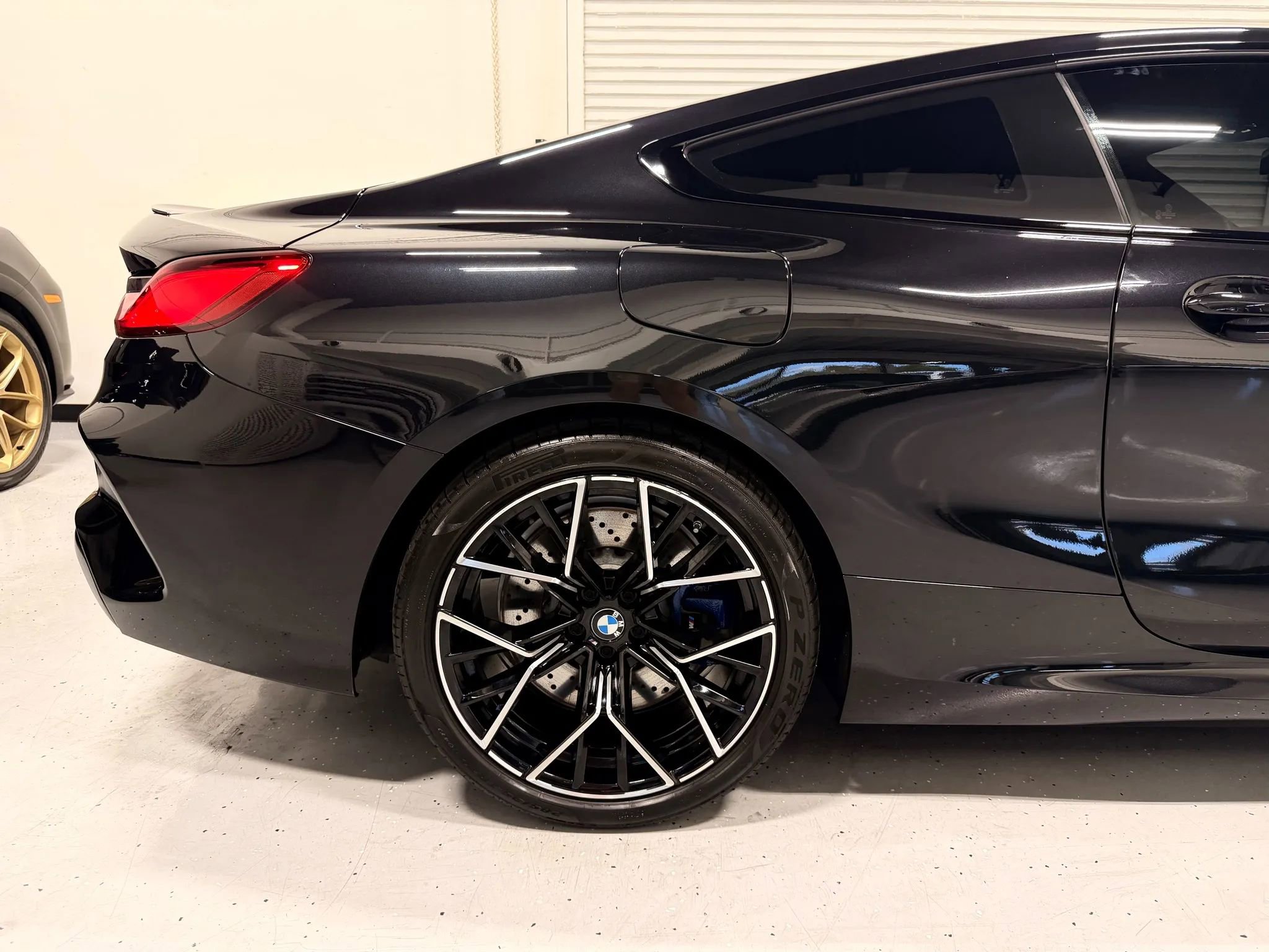 Used 2025 BMW M8 Competition image 21