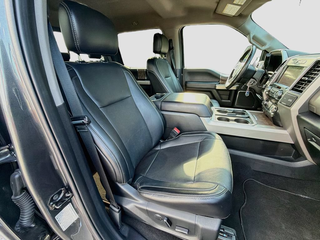 Used 2019 Ford F350 Lariat w/ Chrome Package AWD/4WD image 31