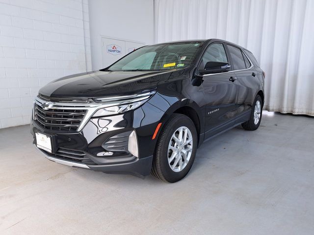 Used 2023 Chevrolet Equinox LT image 2