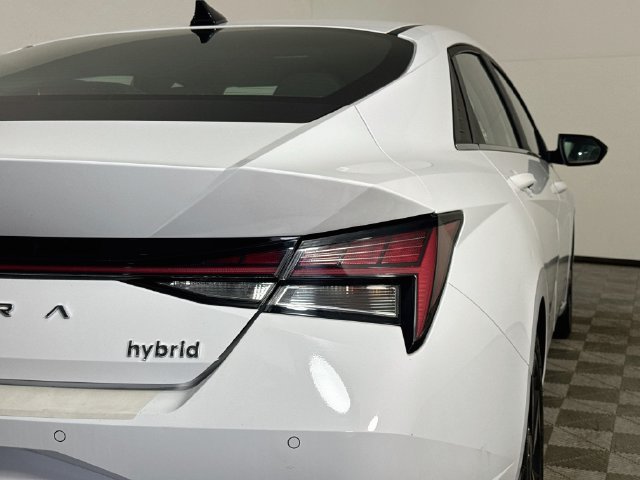 Used 2022 Hyundai Elantra Limited FWD image 33