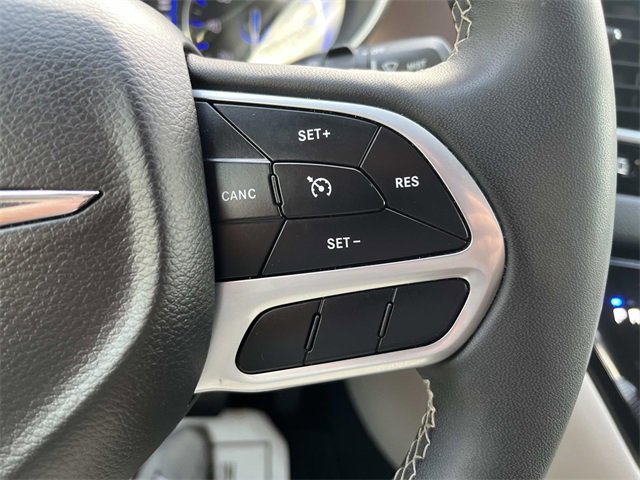 Used 2024 Chrysler Voyager LX image 27