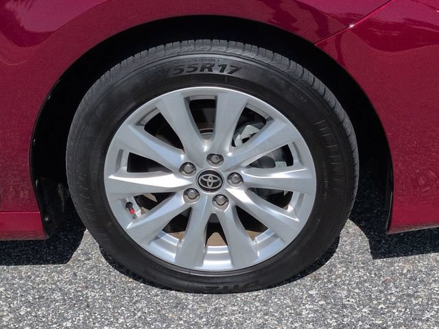 Used 2020 Toyota Camry LE FWD image 11