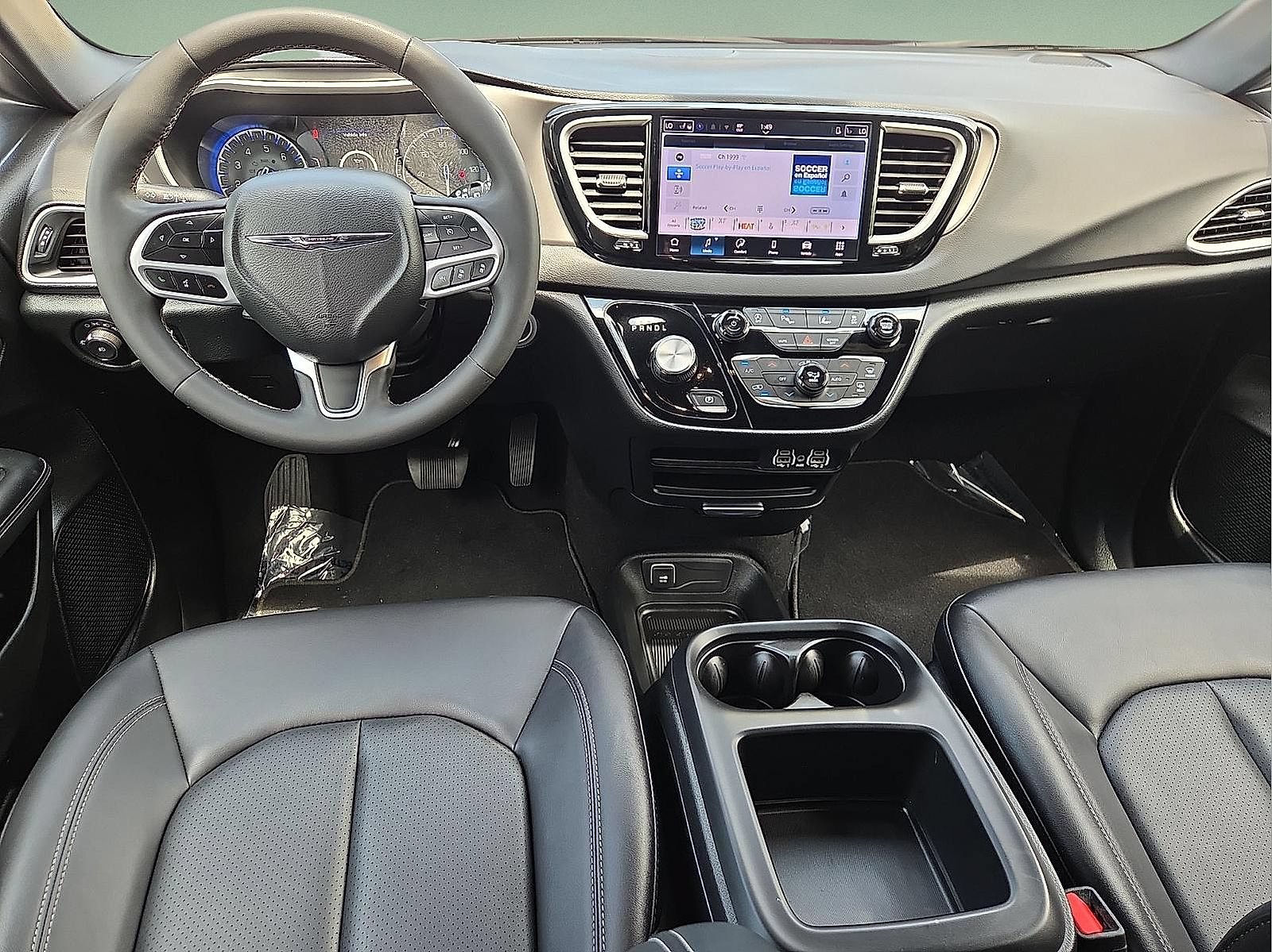 Used 2025 Chrysler Pacifica Select FWD image 13