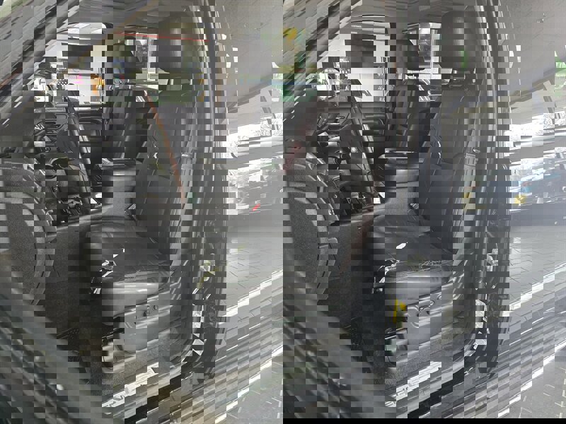 Used 2013 GMC Yukon XL Denali image 11