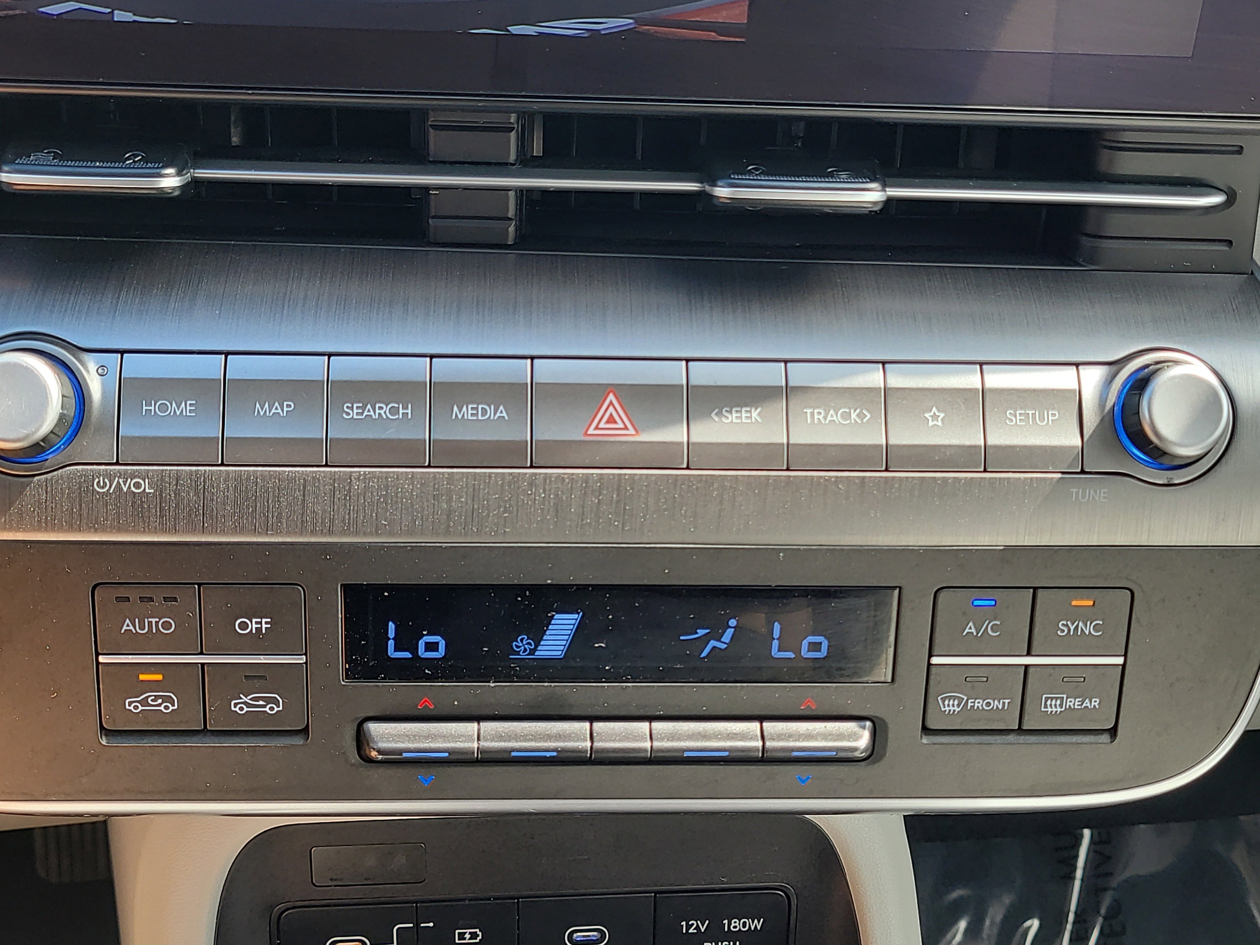 Used 2025 Hyundai Kona SEL image 25