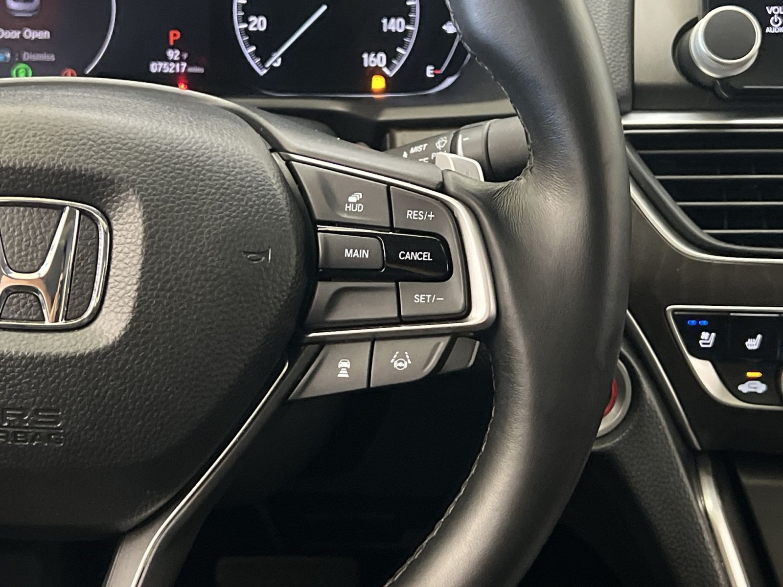 Used 2020 Honda Accord Touring image 32