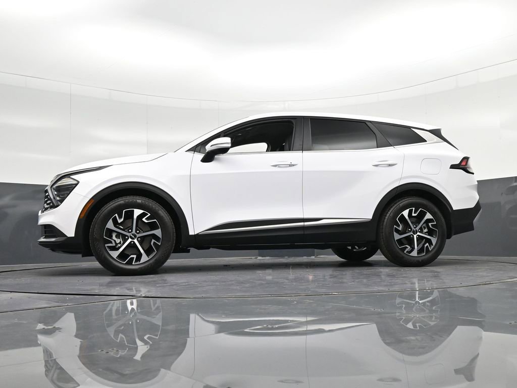 Used 2025 Kia Sportage EX FWD image 36
