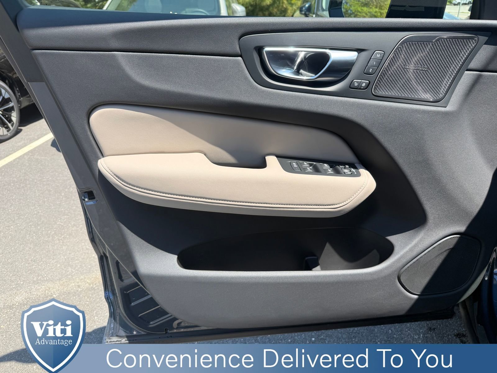 New 2026 Volvo XC60 B5 Plus w/ Protection Package Premier AWD/4WD image 11