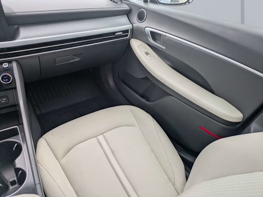 Used 2024 Hyundai Sonata SEL FWD image 16
