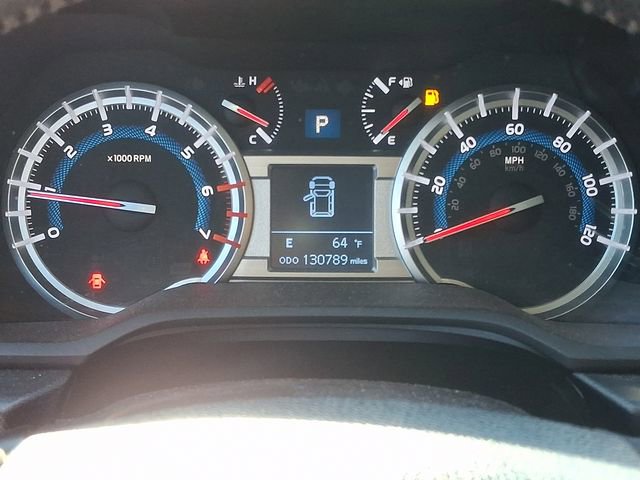 Used 2015 Toyota 4Runner SR5 AWD/4WD image 15