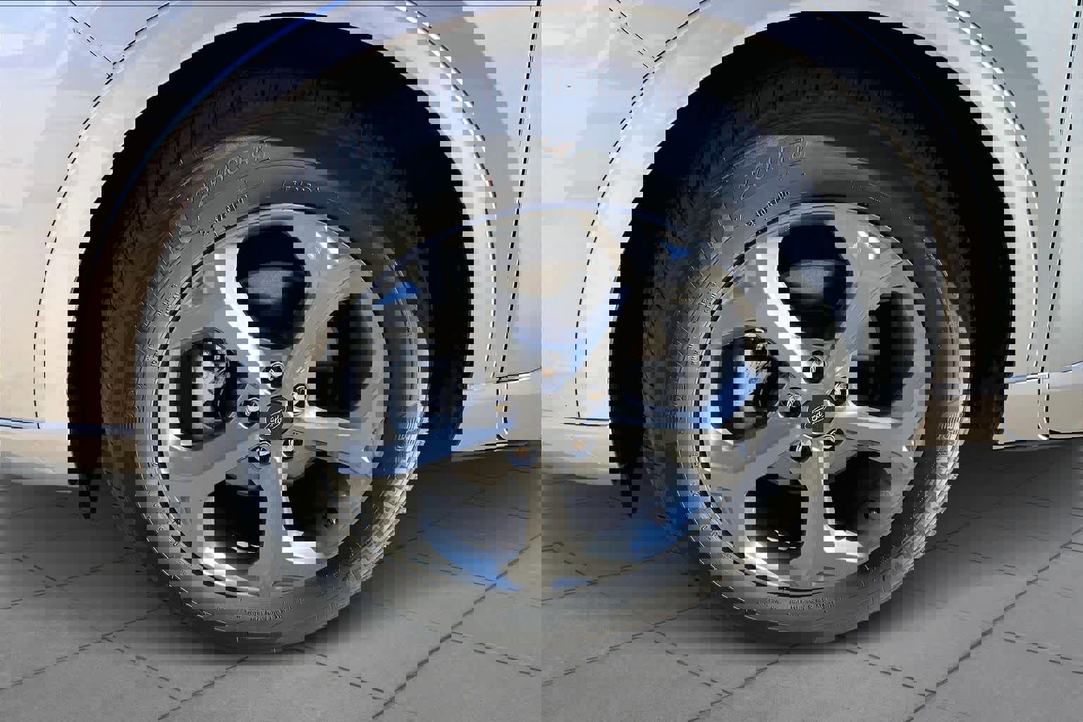 Used 2024 Ford Escape ST-Line image 11